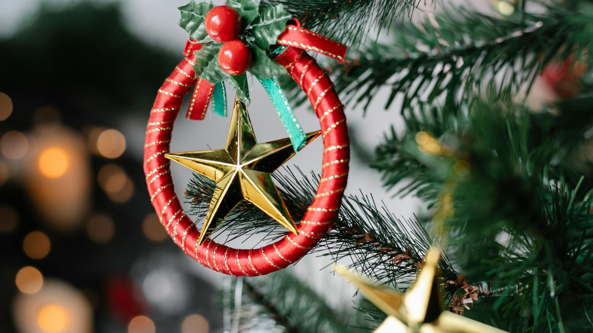 Star ornament on a Christmas tree