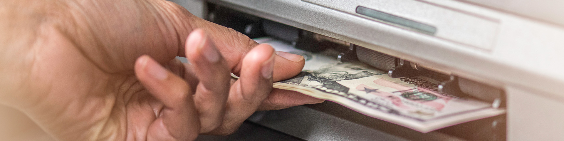 using automatic atm machine